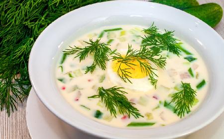 Zupa koperkowa z jajkiem z menu beszamel