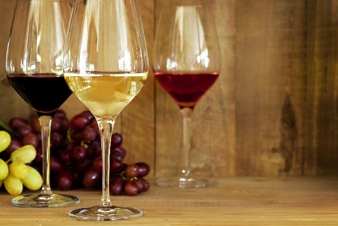 Domowe wino: jak zrobić wino krok po kroku?